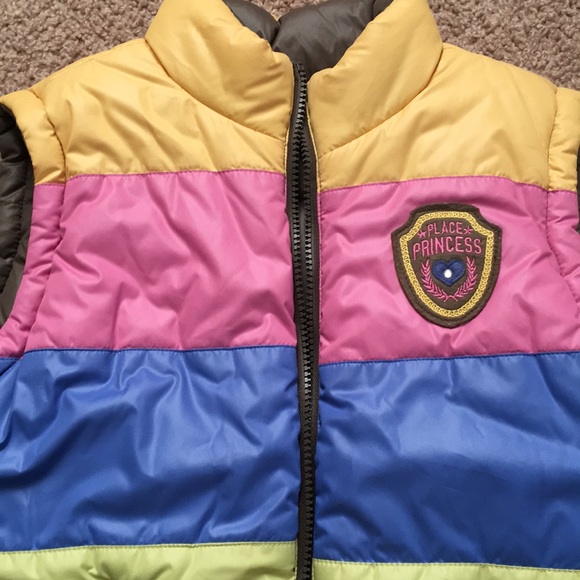 Children's Place | Reversible Puffer Vest - Picture 4 of 5